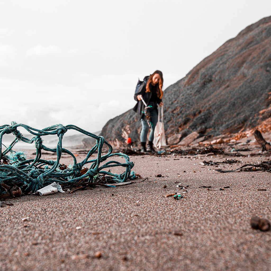 Recycled Ocean Plastic Folding Litter Picker