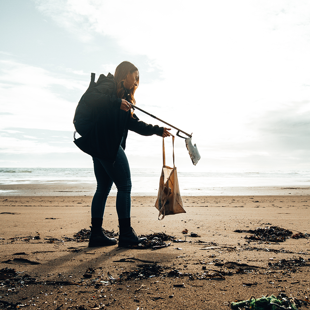 Recycled Ocean Plastic Folding Litter Picker