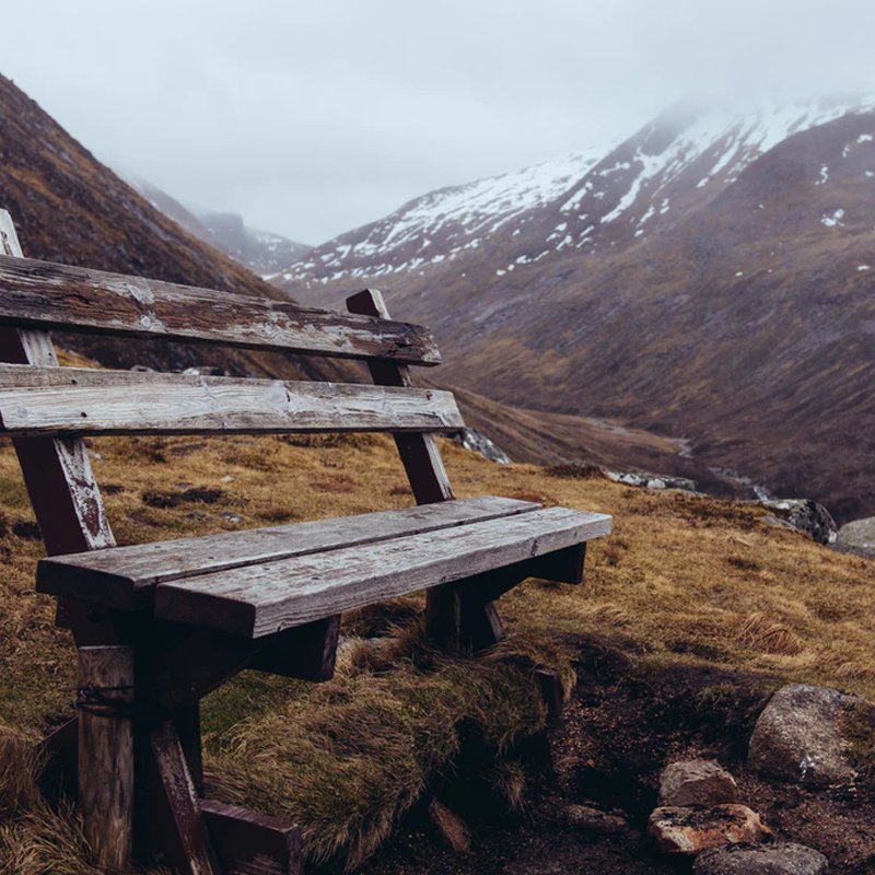 OS Map Ben Nevis & Fort William - 392 - Bench in Fort William